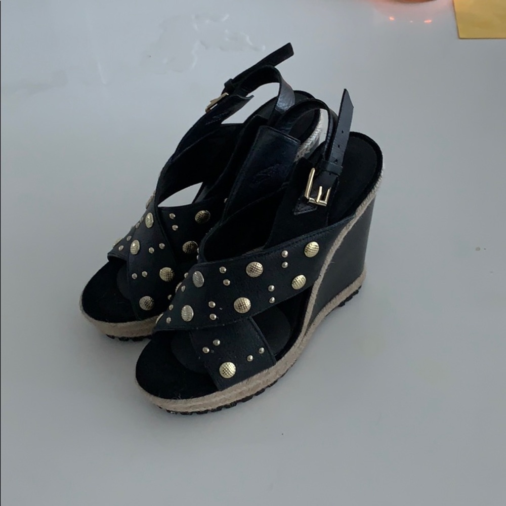 Studded wedges
